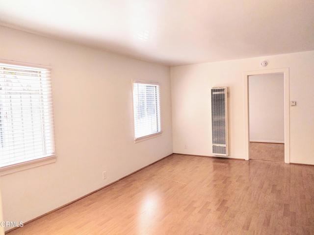 Detail Gallery Image 3 of 22 For 3545 the Paseo, Los Angeles,  CA 90065 - 1 Beds | 1 Baths
