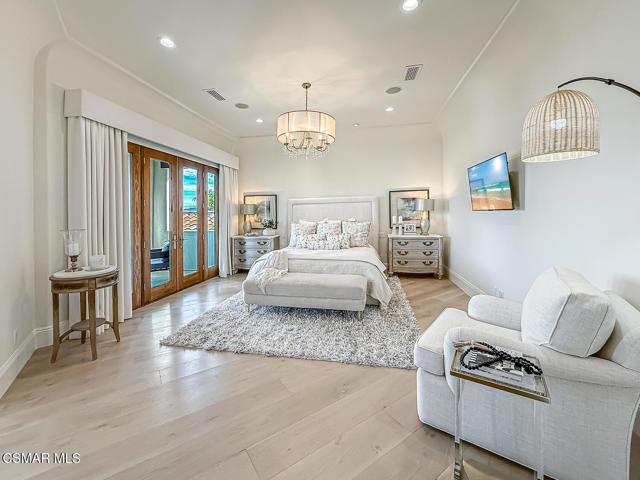 25877 Shady Oak Lane, Valencia CA: https://media.crmls.org/mediaz/c197506d-ec01-48aa-a0b0-e080dd04114c.jpg