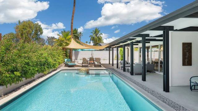 2445 S Broadmoor Drive, Palm Springs CA: https://media.crmls.org/mediaz/c1980d2c-9fbf-4511-8399-2f18dafbcb21.jpg