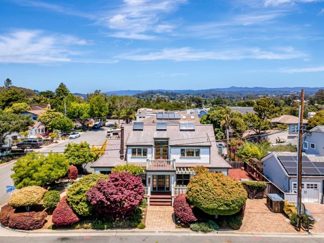 5005 Emerald Street, Capitola CA: https://media.crmls.org/mediaz/c1982507-10c5-4291-aab8-861daa11276b.jpg