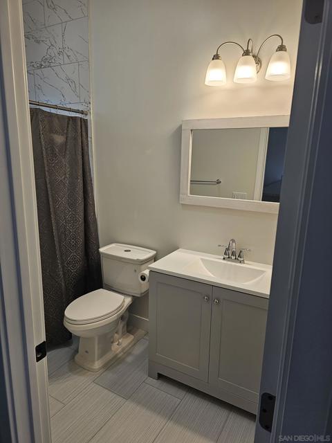 Image 6 of 14 For 2702 Grove St  04