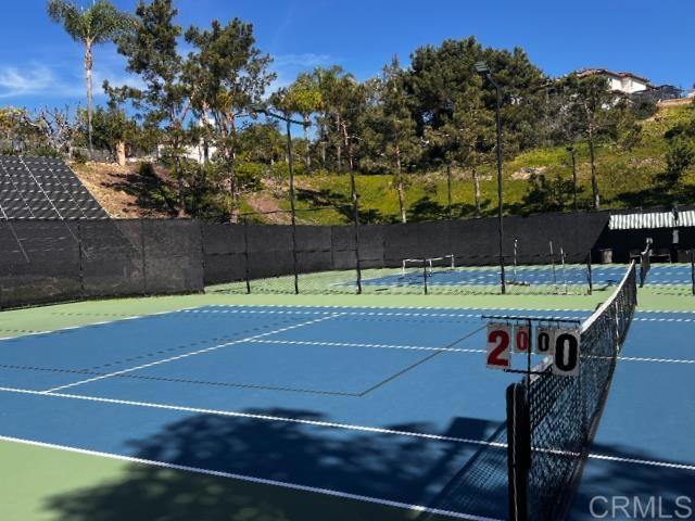 Detail Gallery Image 22 of 71 For 7965 Grado El Tupelo, Carlsbad,  CA 92009 - 4 Beds | 2/1 Baths