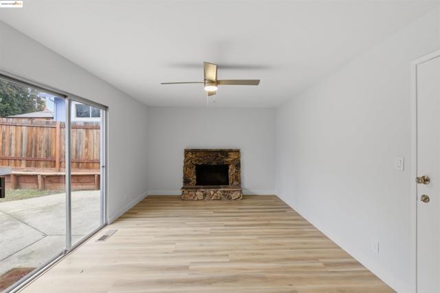 3640 Sun View Terrace, Concord CA: https://media.crmls.org/mediaz/c198a4ae-9b6d-489f-abc8-f77c3fe46e19.jpg