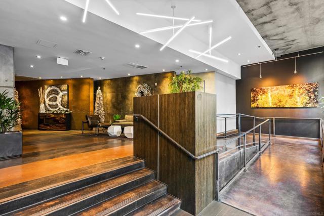 1050 Island Ave, San Diego CA: https://media.crmls.org/mediaz/c198e36c-6362-4fc5-b430-66e532577159.jpg