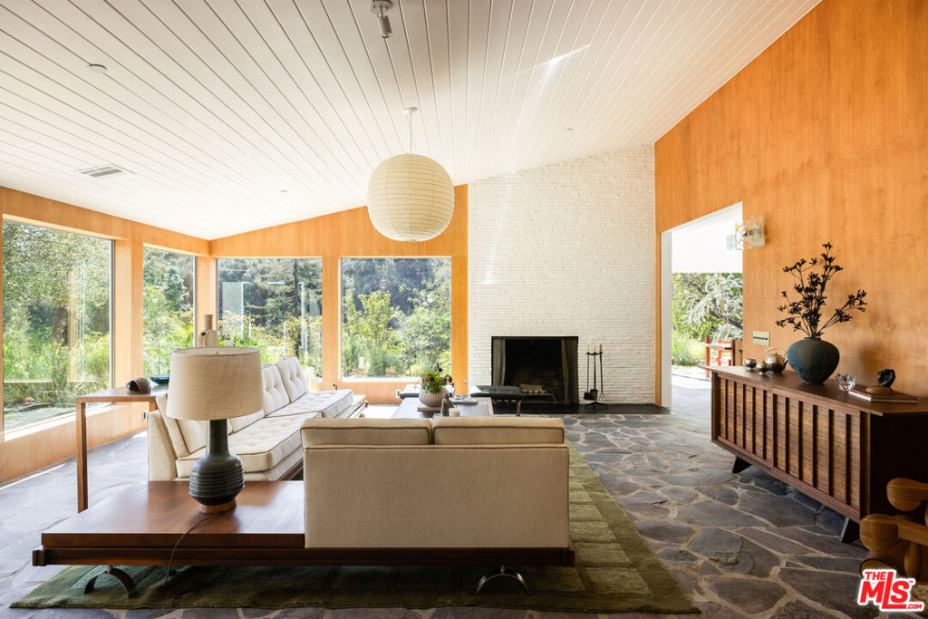 8141 Cornett Drive — Mid Century Modern