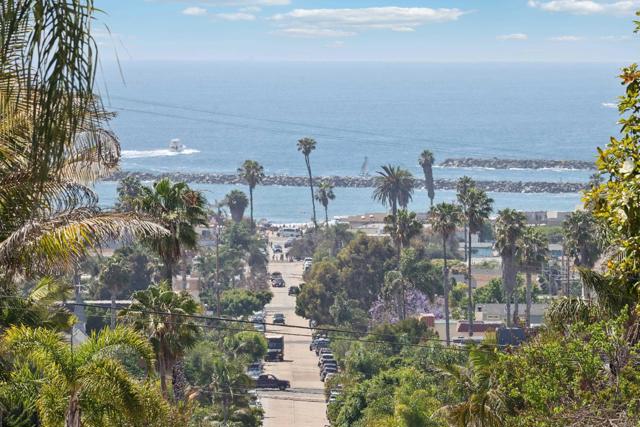 2264 Soto Street, San Diego CA: https://media.crmls.org/mediaz/c19a36b3-148a-4c54-a08a-f164d91d3ea8.jpg