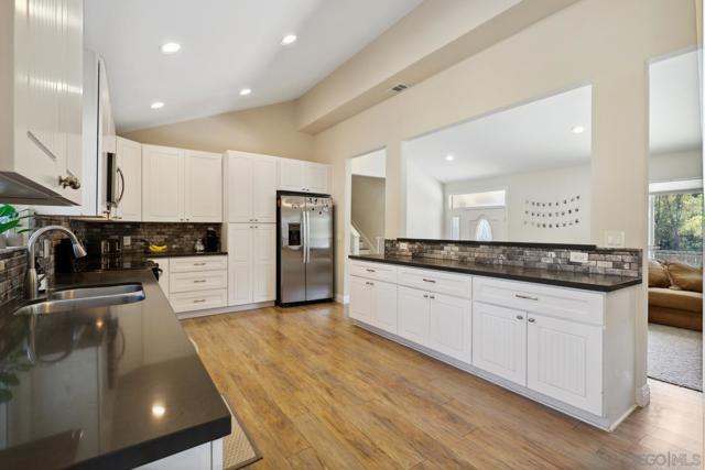 11353 Rocoso Rd, Lakeside CA: https://media.crmls.org/mediaz/c19acd8a-fb23-4eee-838c-5b19091f3589.jpg