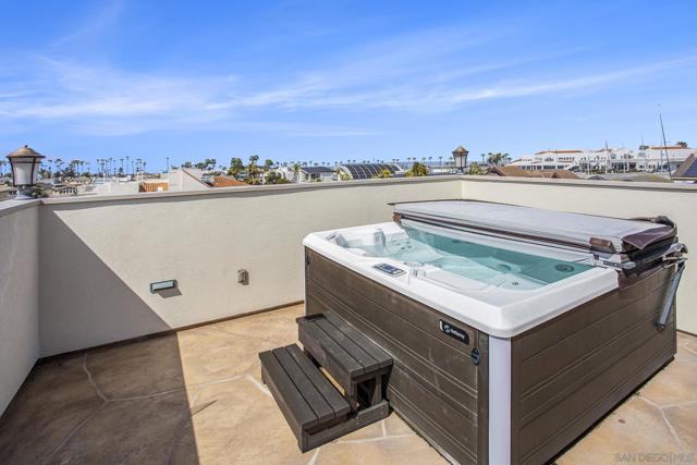 34 The Point, Coronado CA: https://media.crmls.org/mediaz/c19b4d95-c4b0-4674-bb2c-3f277e702f7d.jpg
