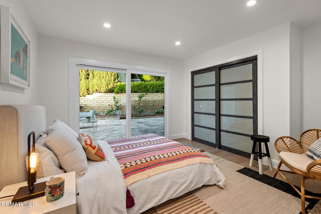 31652 Blue Meadow Lane, Westlake Village CA: https://media.crmls.org/mediaz/c19bd898-9d73-4b95-a087-1811961e063c.jpg