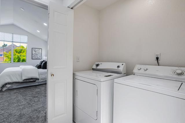 103 Whits Road, Mountain View CA: https://media.crmls.org/mediaz/c19c0e11-732f-400b-82bf-92bca16436e6.jpg