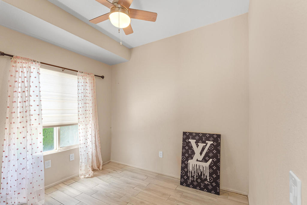 MLS #219126265DA image #4