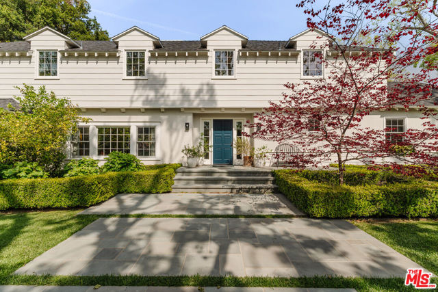 4106 Longridge Avenue photo 4