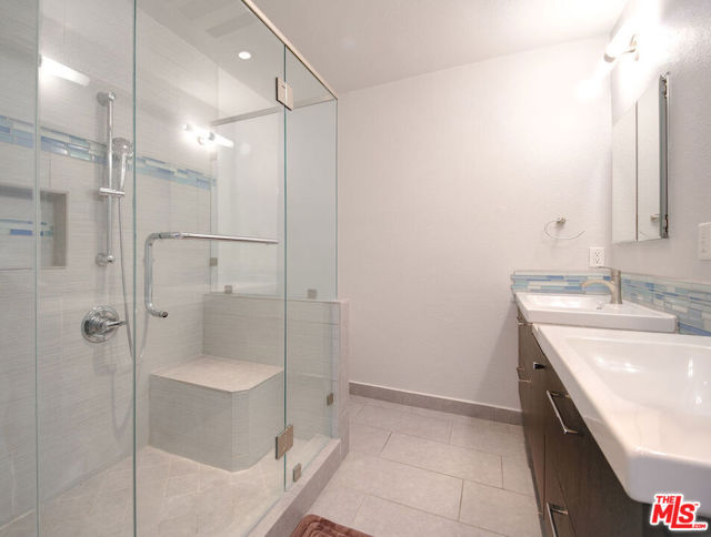 1818 Butler Avenue, Los Angeles CA: https://media.crmls.org/mediaz/c19ff084-f92f-4a61-81f3-bc248996ebe0.jpg