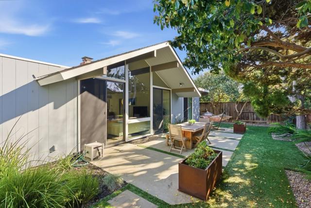 Image 42 of 53 For 943 Trophy Drive