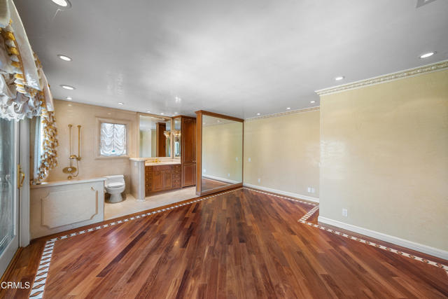 Detail Gallery Image 23 of 43 For 1118 Oberlin Dr, Glendale,  CA 91205 - 3 Beds | 2/1 Baths