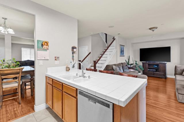 359 Barolo Circle, Greenfield CA: https://media.crmls.org/mediaz/c1a2cb96-29a1-4ffa-a222-3d77f296623f.jpg