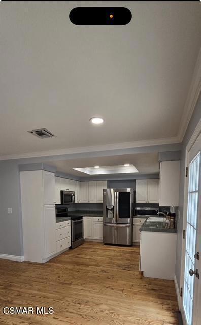 90 Lupe Avenue, Newbury Park CA: https://media.crmls.org/mediaz/c1a301bb-5a5e-4f6d-9c2c-8c0306123f8a.jpg