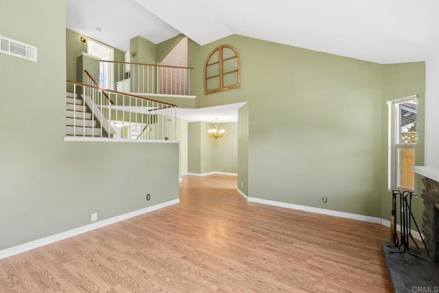 Detail Gallery Image 5 of 35 For 2425 Hawthorn Glen, Escondido,  CA 92027 - 3 Beds | 2 Baths