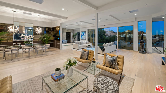 9353 Nightingale Drive, Los Angeles CA: https://media.crmls.org/mediaz/c1a4865b-00a8-460f-bed8-8f1516f2d133.jpg
