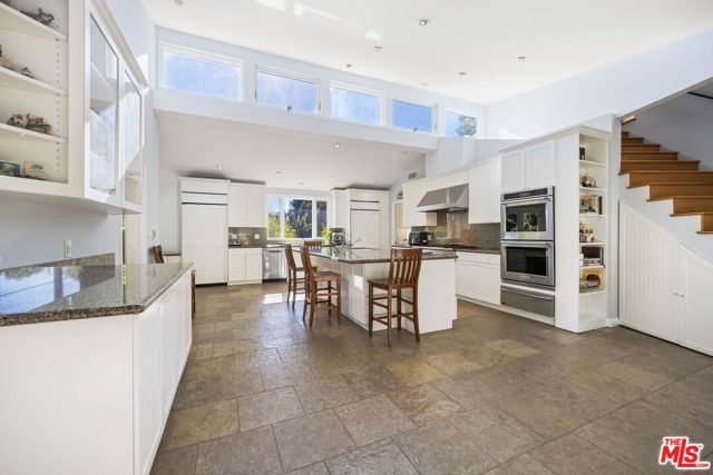 Drew Fenton | 11215 W Sunset Boulevard Los Angeles CA | MLS: 7520415 Drew Fenton | 11215 W Sunset Boulevard Los Angeles CA | MLS: 7520415