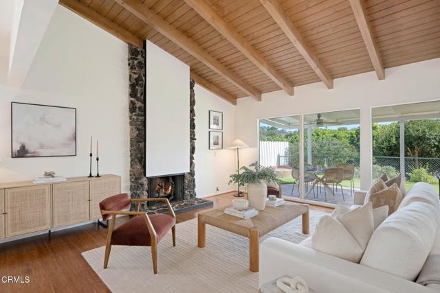 Detail Gallery Image 3 of 33 For 1111 Crestline Dr, Santa Barbara,  CA 93105 - 3 Beds | 2/1 Baths
