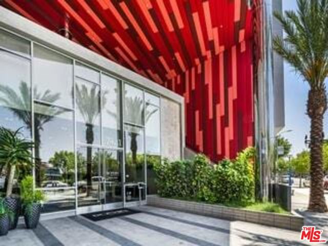 7141 Santa Monica Boulevard, West Hollywood CA: https://media.crmls.org/mediaz/c1aa8d66-9206-4a83-97fb-35f713fb86dc.jpg