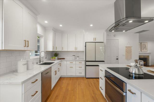 197 S Leigh Avenue, Campbell CA: https://media.crmls.org/mediaz/c1acb738-71bb-4be1-a827-d7e91a6a3fda.jpg