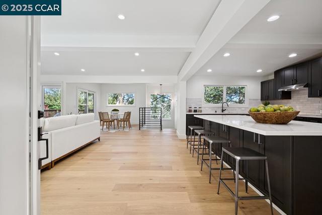 26 Berkeley Ave, Orinda CA: https://media.crmls.org/mediaz/c1addc2c-c82c-4274-a3a9-9bb04004bd20.jpg