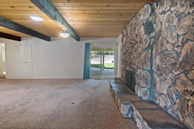 225 Rio Vista Drive, King City CA: https://media.crmls.org/mediaz/c1ae3606-86d9-4143-b522-2a26b0fff372.jpg