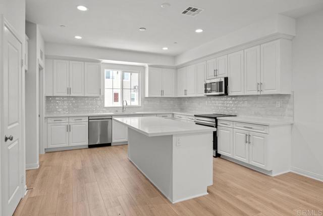 8670 Amherst Street, Santee CA: https://media.crmls.org/mediaz/c1ae536e-1a7b-4602-a80e-65b982f8d7e4.jpg
