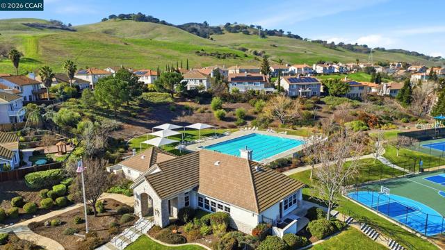 Image 53 of 59 For 868 Deer Spring Cir