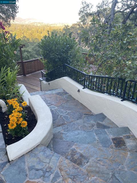 Image 5 of 56 For 200 Kirkcrest Ct