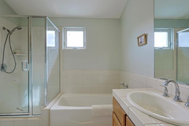 638 Margarita Ave, Coronado CA: https://media.crmls.org/mediaz/c1b13fa6-dfe3-4e68-8d53-44cb1f3b9575.jpg