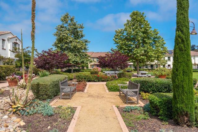 4170 Sitio Cielo, Oceanside CA: https://media.crmls.org/mediaz/c1b16191-2170-498e-af7d-2fd4c134416a.jpg
