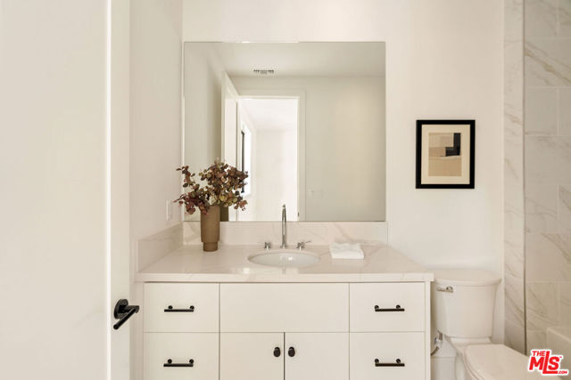 1615 N Coronado Street, Los Angeles CA: https://media.crmls.org/mediaz/c1b2dd2b-bee2-4902-9f6e-08619af44458.jpg
