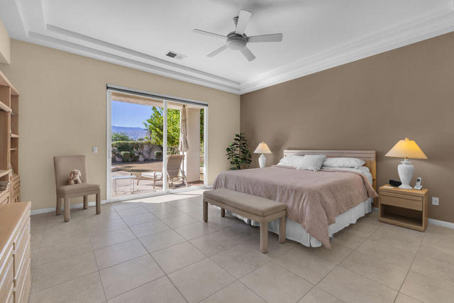 29 Calle La Reina, Rancho Mirage CA: https://media.crmls.org/mediaz/c1b2dfc5-d5cc-4e3e-b13c-944306d26918.jpg