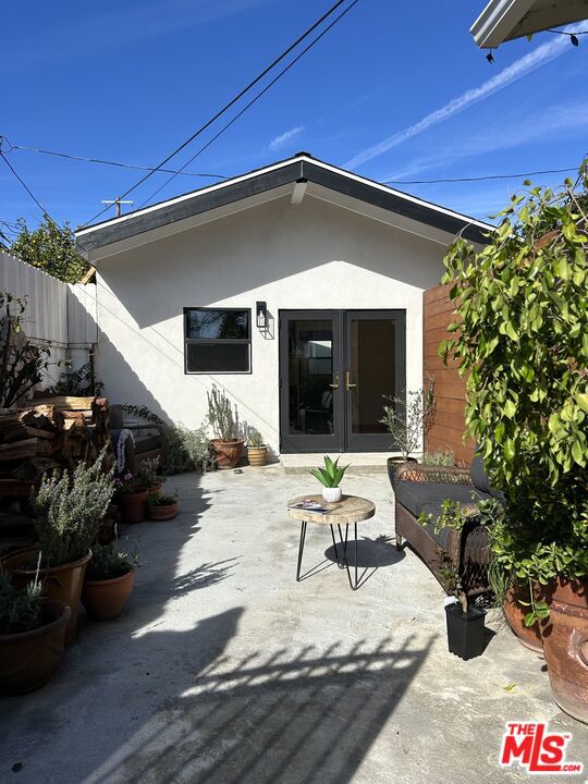 17209 Keswick Street, Lake Balboa CA: https://media.crmls.org/mediaz/c1b44873-df64-4d56-ae81-6126034807e6.jpg