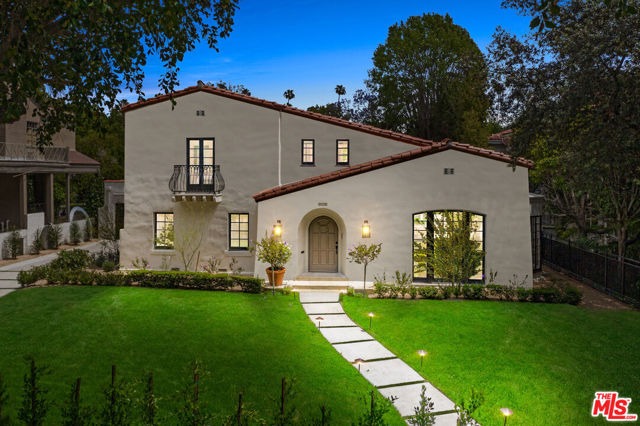 712 N RODEO Drive, Beverly Hills CA: https://media.crmls.org/mediaz/c1b51a33-028e-4e0d-a7bb-a5abc62613f6.jpg
