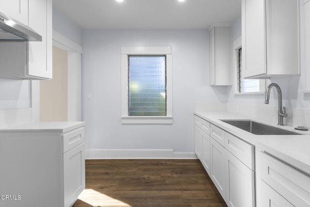 851 N Rampart Boulevard, Los Angeles CA: https://media.crmls.org/mediaz/c1b6172e-648e-4596-a1ee-db3d8700f133.jpg