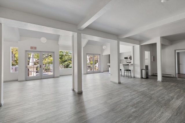 Image 38 of 56 For 2101 Shoreline Dr  153