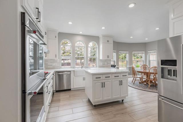560 Tevis Trail, Hollister CA: https://media.crmls.org/mediaz/c1b6b340-d07c-426d-b45d-074028fffc3f.jpg