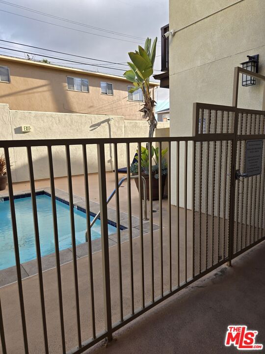 7100 Alvern Street, Los Angeles CA: https://media.crmls.org/mediaz/c1b73eab-6332-43f4-8428-89039d9e6812.jpg