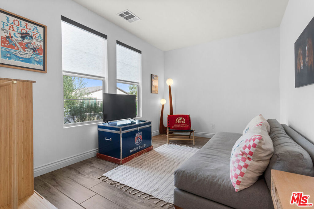 MLS #25623843 image #3