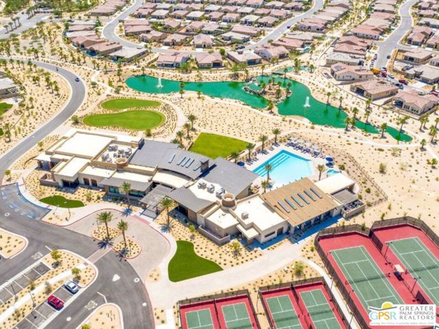 28 Chablis, Rancho Mirage CA: https://media.crmls.org/mediaz/c1b88bd4-9489-4faf-bcd8-28b9e8a72f72.jpg