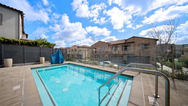 10861 Blake Way, San Diego CA: https://media.crmls.org/mediaz/c1b94109-0de9-4505-8e43-1e6580a747e6.jpg