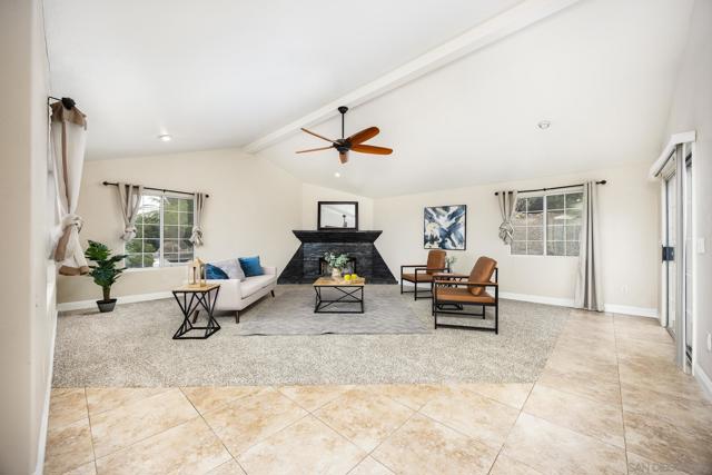 1148 Emerald Heights Rd, El Cajon CA: https://media.crmls.org/mediaz/c1b98464-4fcc-4a7b-84c4-964a34386256.jpg