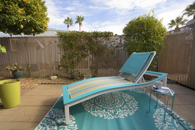 Image 13 of 48 For 14777 Palm Drive  8