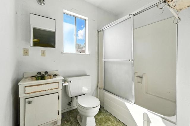 2992 Humbolt Avenue, Santa Clara CA: https://media.crmls.org/mediaz/c1bc35dc-d9be-44f0-af8d-063c4d91cb52.jpg