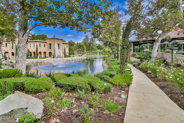 90 Sherwood Drive, Westlake Village CA: https://media.crmls.org/mediaz/c1bcc2ec-2a07-4f02-acd2-e90bc9613ad6.jpg