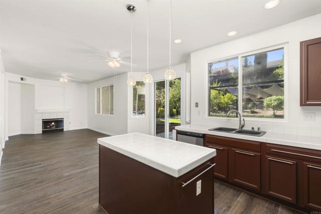 30163 Destiny, Murrieta CA: https://media.crmls.org/mediaz/c1bd40d4-2a66-47f4-9900-f5793ce6e41c.jpg